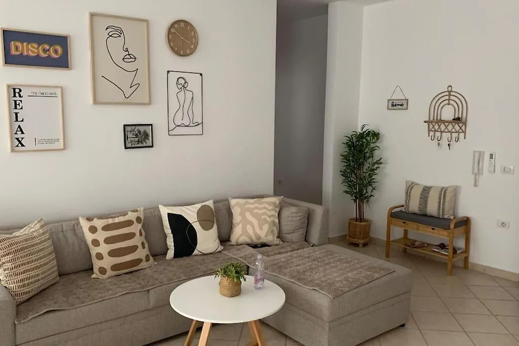Livi Apartments Vlore 0*,  Albania